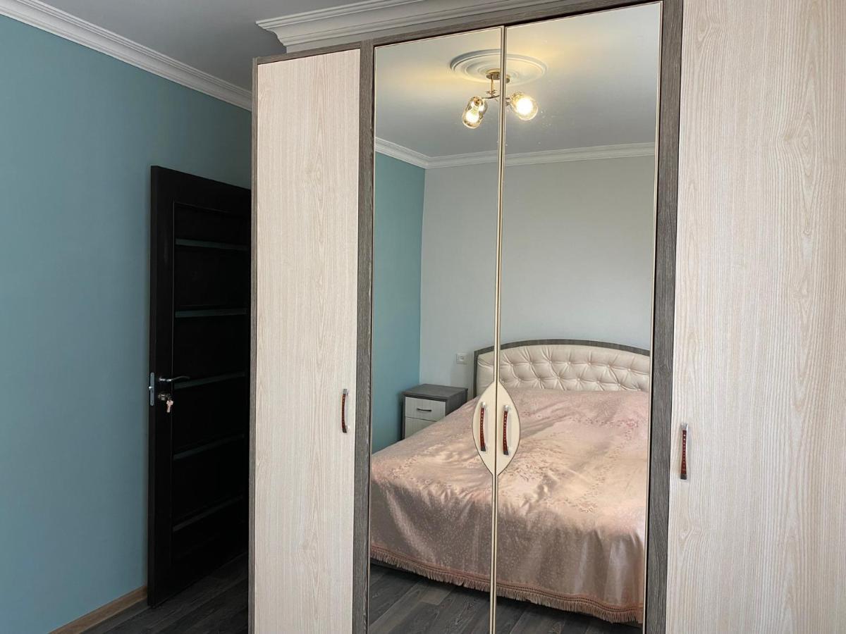 Lovely 2-Bedroom Apartment Near Ayb School Dilidżan Zewnętrze zdjęcie