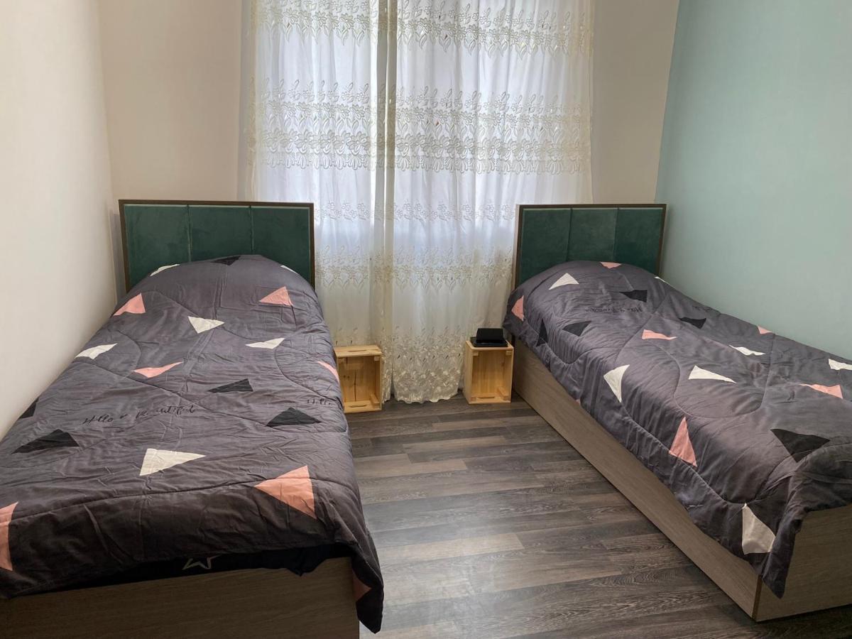 Lovely 2-Bedroom Apartment Near Ayb School Dilidżan Zewnętrze zdjęcie